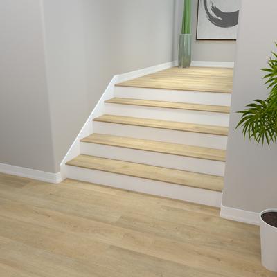 Catamaran Stair Nosing Overlap - Hover