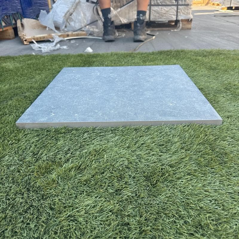 Bluestone Dark Grey 2cm Paver 24x24 - Image 7
