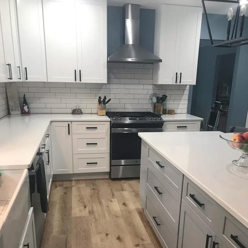 Builder’s Choice Aged Hickory 20 mil 7x48 Field Luxury Vinyl Plank - Image 2