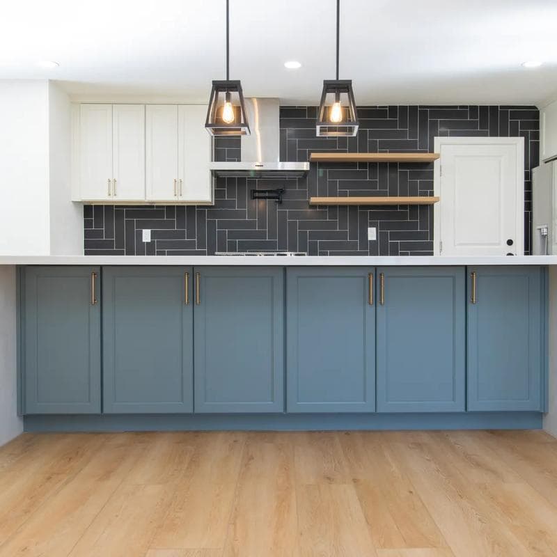 Legends South Wind Oak 20 mil 9x70 Field Luxury Vinyl Plank - Image 5